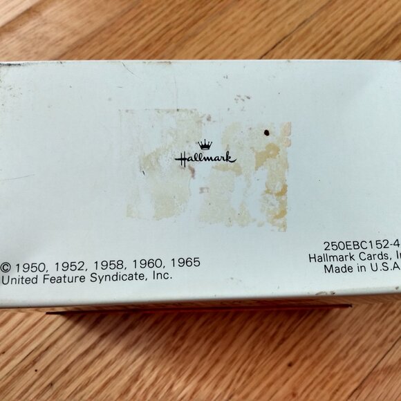 Vintage 60s Snoopy Recipe Box Peanuts Gang Charlie Brown Tin Metal - Picture 9 of 16